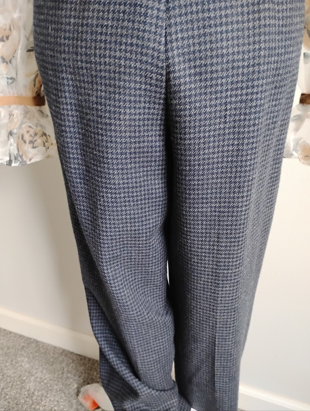 Talbots Vintage Wool Pleat Front Trousers Navy Blue Gray Houndstooth Size 14 Pet - Picture 10 of 16